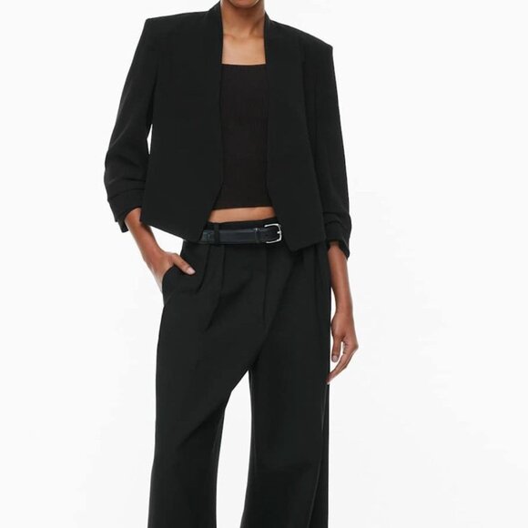 Aritzia Babaton Power Waist Blazer Black  Open Front Jacket Cropped Crepe Size 6 - Picture 1 of 9